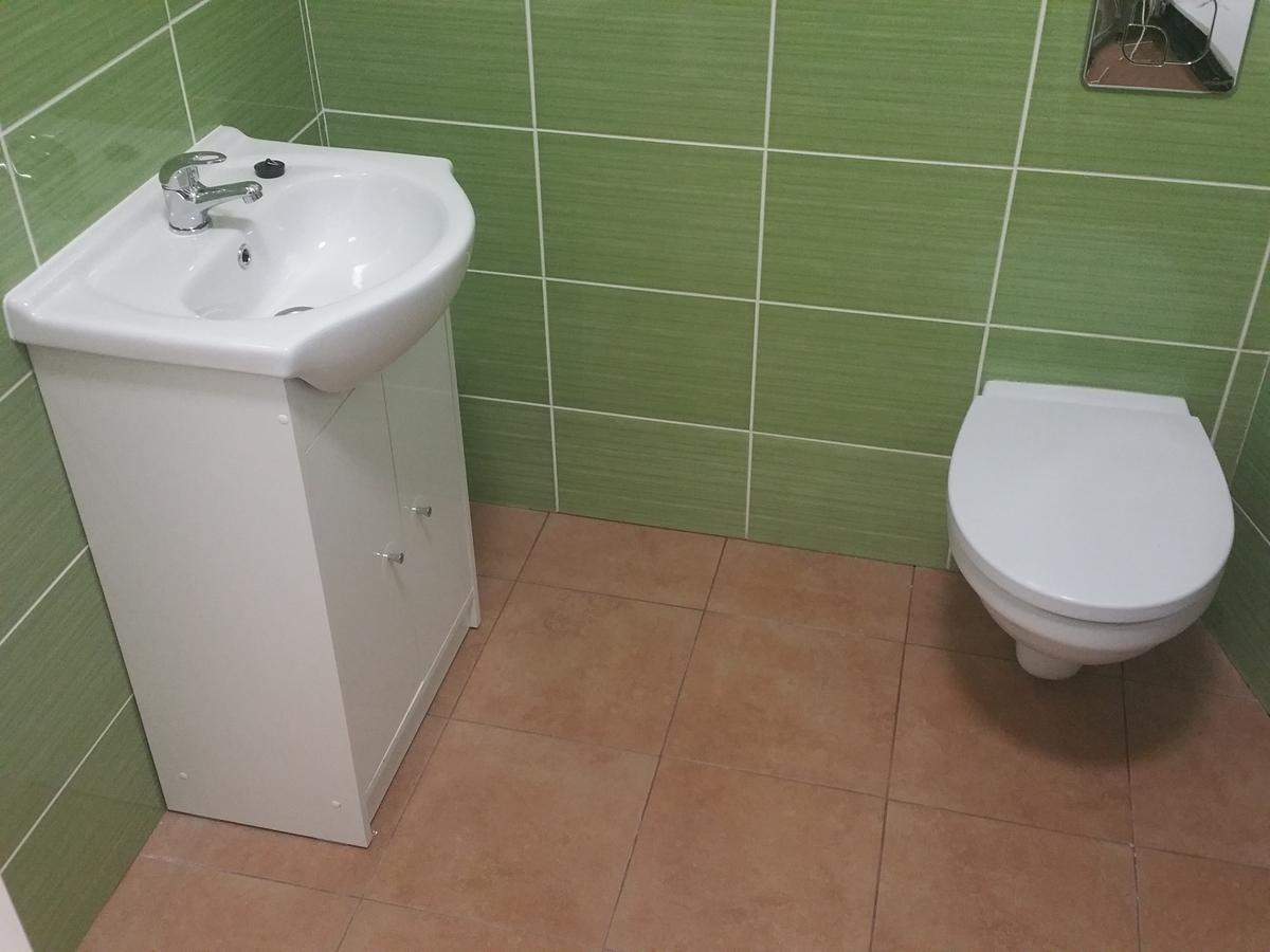Kaktus Guest House 2 Варшава Экстерьер фото